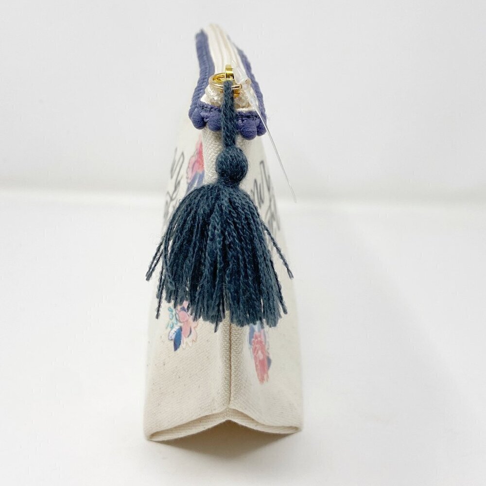 DAYSPRING | Let Your Light Shine Canvas Zip Bag - Picture 2 of 9